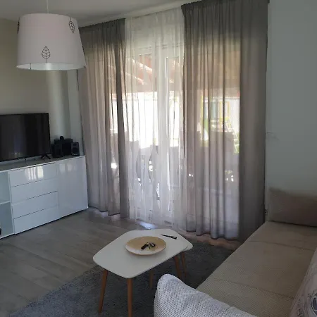 Apartmán Small House Tia With Private Pool *