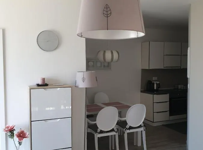 아파트 Small House Tia With Private Pool 풀라