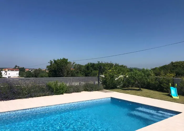 Small House Tia With Private Pool 풀라