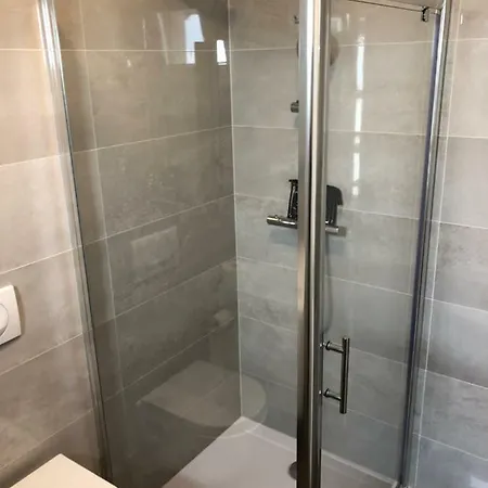 Small House Tia With Private Pool Apartament *